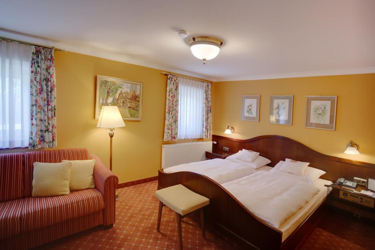 Hotel Brauereigasthof Landwehr-Braeu Reichelshofen Екстер'єр фото