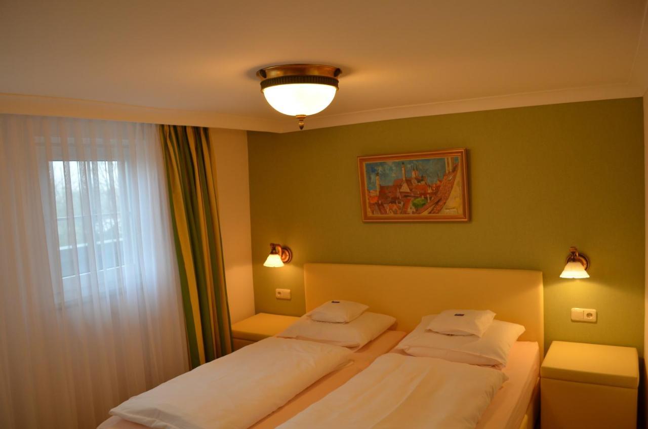 Hotel Brauereigasthof Landwehr-Braeu Reichelshofen Екстер'єр фото