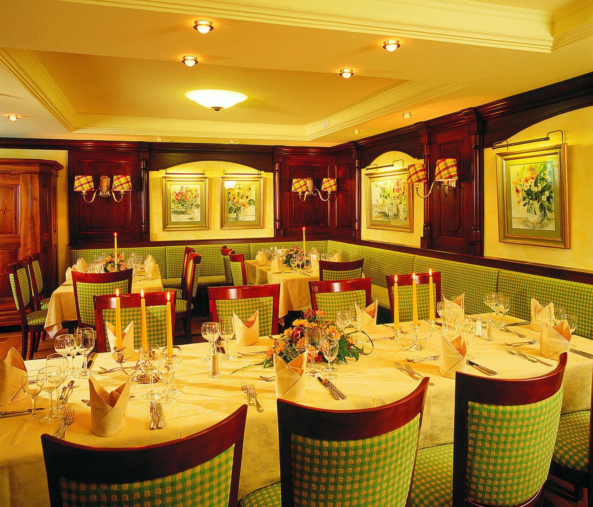 Hotel Brauereigasthof Landwehr-Braeu Reichelshofen Екстер'єр фото