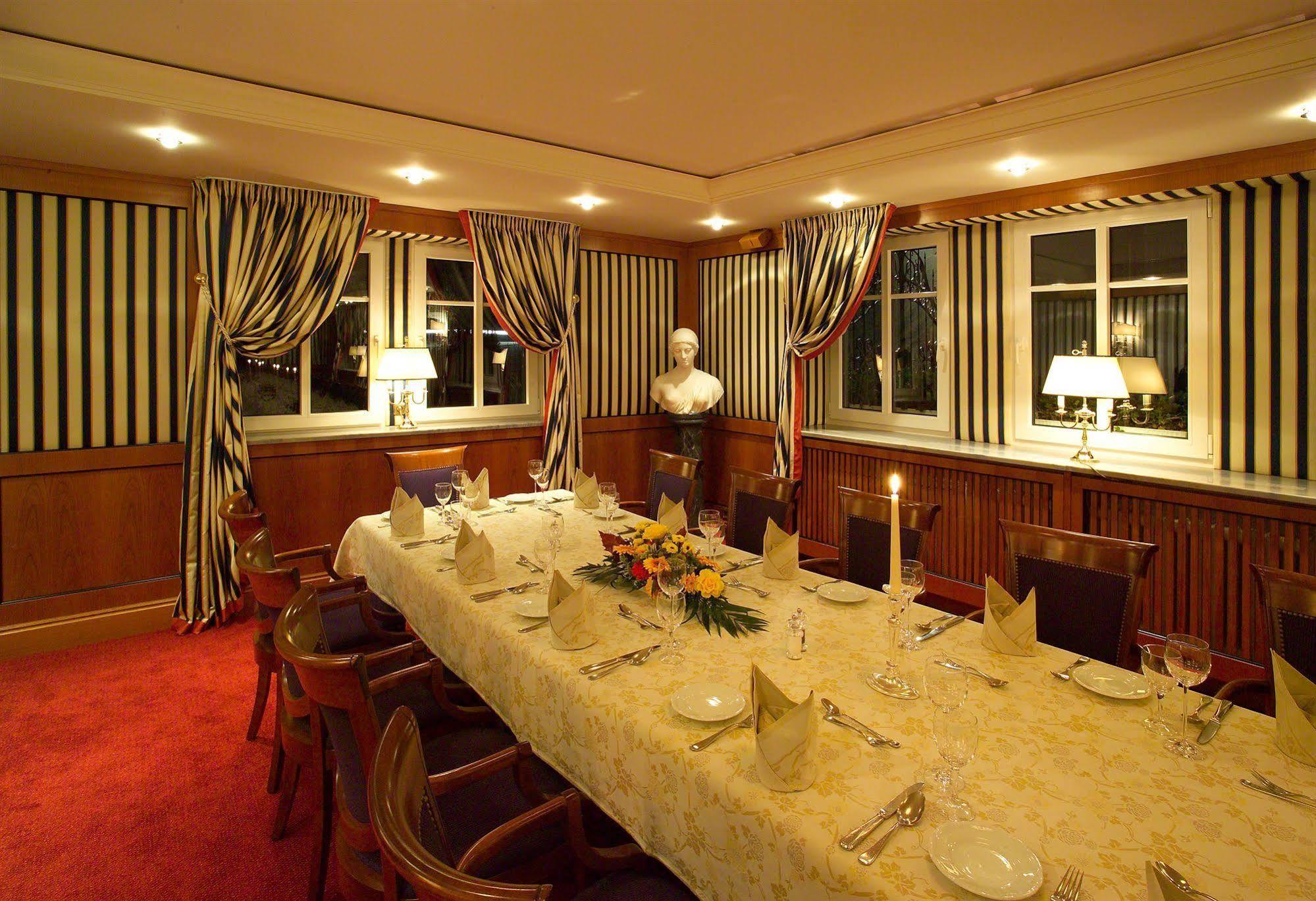 Hotel Brauereigasthof Landwehr-Braeu Reichelshofen Екстер'єр фото