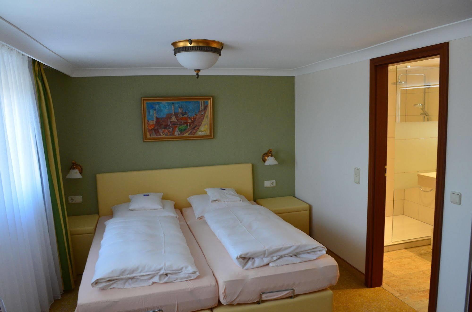 Hotel Brauereigasthof Landwehr-Braeu Reichelshofen Екстер'єр фото